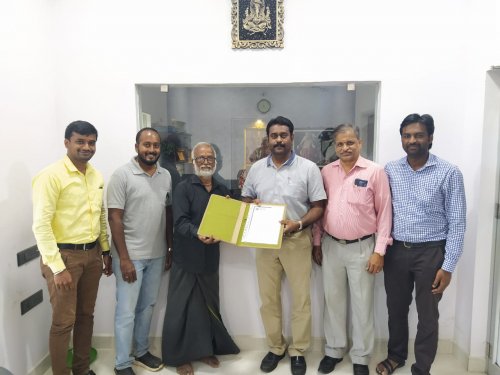 MGEE Industries, is a conveyor manufacturing & Automation Company.MOU has been signed between Mr.K.Mouralikannane, M.D & Sri Venkateshwaraa College of Engineering & Technology, Dr.S.Pradeep Devaneyan ,Principal. Dr.K.B.Jayaraman,Dean,SVCET & Mr.Balaji Murali Kannan, Chief Operations Manager, MGEE were present along with Mr.Ravindran & Mr.Anandharaj, Placement Officer.