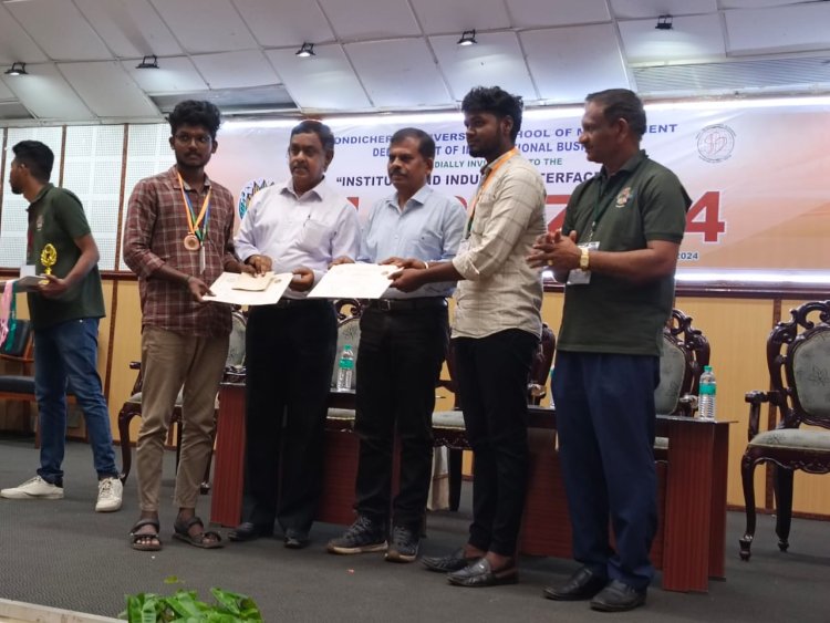 SVCET MBA CANDIDATES BAGGED PRIZES IN GLOBIZZ 2024 AT PONDICHERRY UNIVERSITY