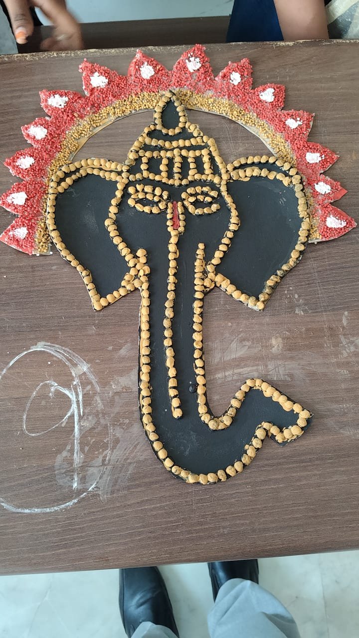 SVCET Celebrated Vinayagar Chaturthi with Eco-friendly Idol Making Contest