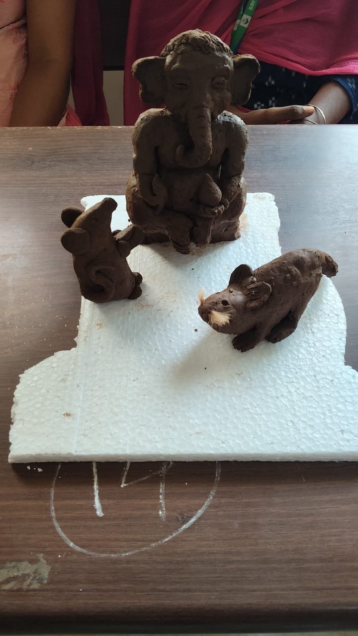 SVCET Celebrated Vinayagar Chaturthi with Eco-friendly Idol Making Contest