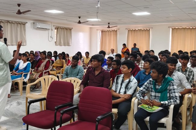 SVCET has organized 1 DAY YOGA Programme for the Students with the coordination of Pondicherry ART OF LIVING FOUNDATION on 29th September 2025 